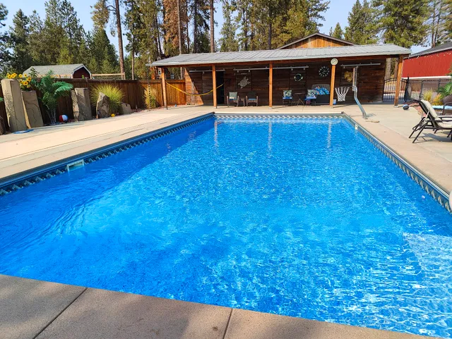 Pool overview
